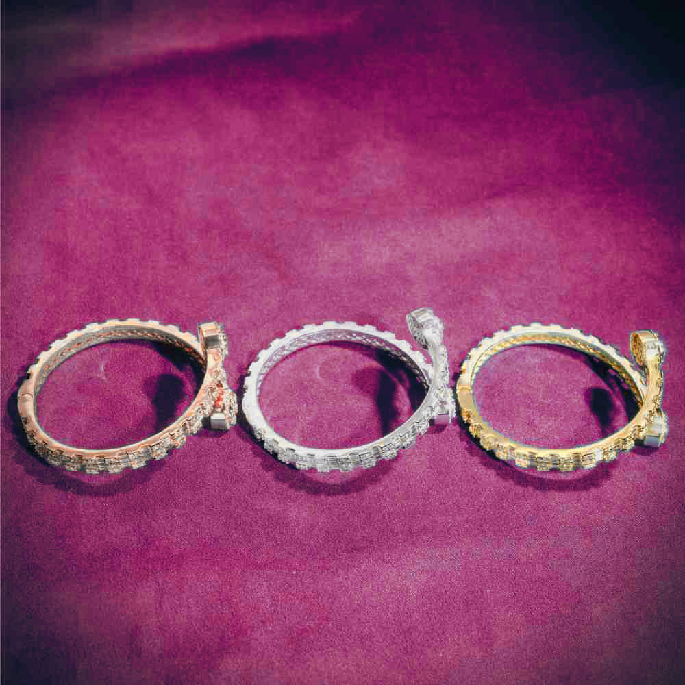 Circle Baguette Moissanite Bangle Bracelet 14K Gold